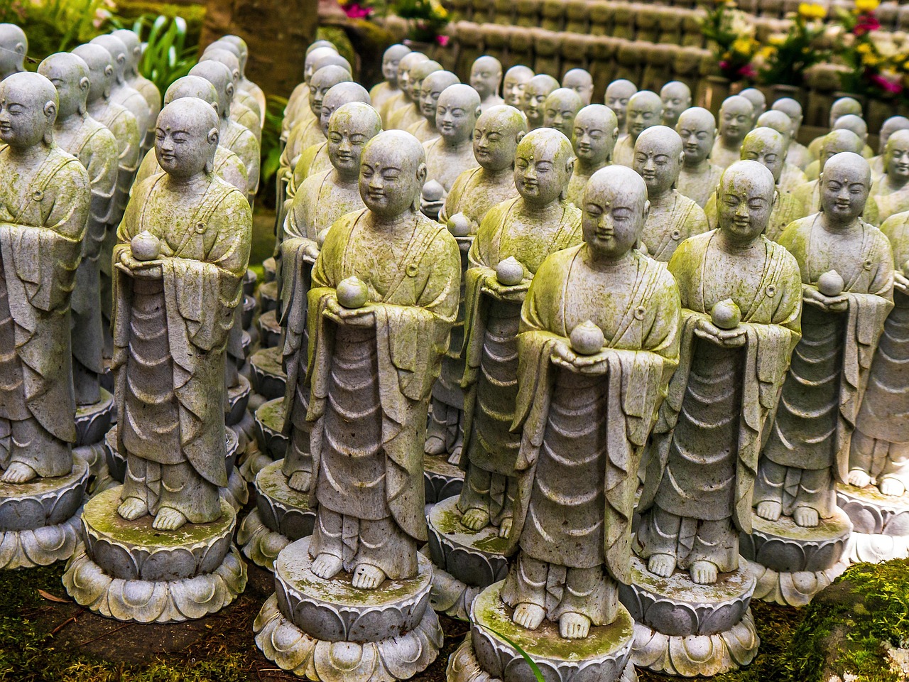 Benten Kutsu Caves Jizo Statues and Hidden Corners at Hasedera Temple