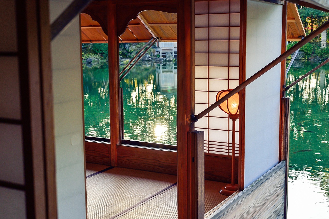 Isuien Garden Calm Design Moments and Nara National Museum with borrowed scenery