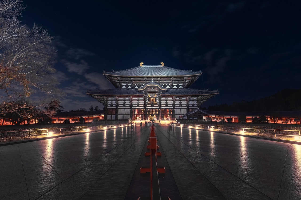 Daibutsuden Great Buddha Hall encounter at Todaiji Temple in Nara, Japan