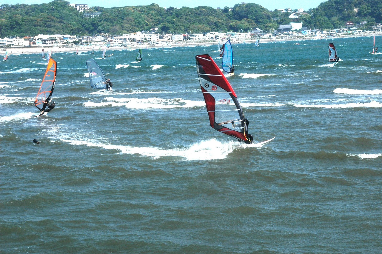 Yuigahama Beach Surf with Kamakura Culture Nearby on the Shonan coast