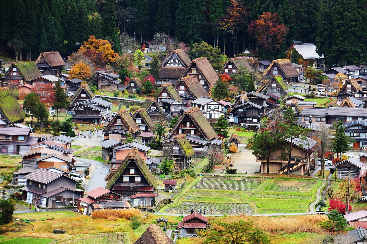 Explore Kanazawa Castle architecture and rebuild stories