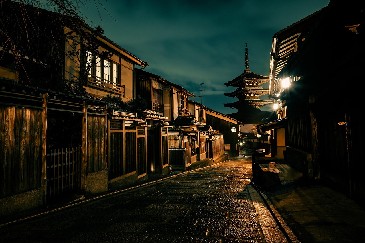 Kinosaki Onsen seven bath houses and an onsen town you can stroll on lantern-lit streets