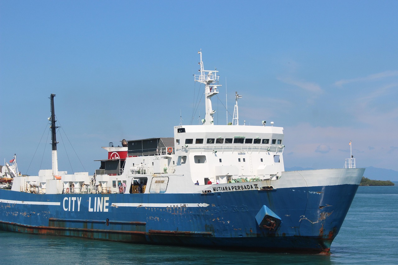 Arriving in Padangbai and crossing by ferry from Padang Bai to the Gilis