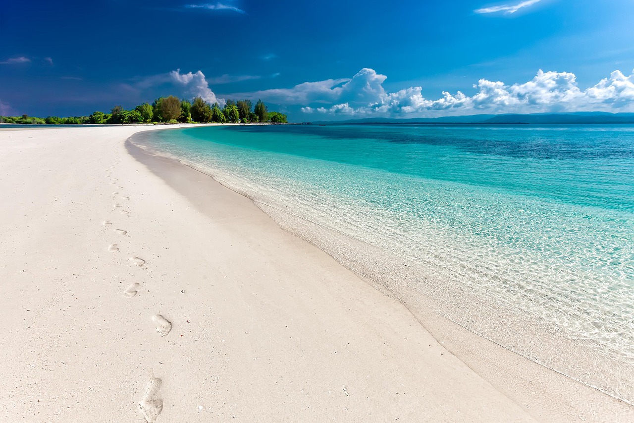 Tanjung Jepun and Bias Tugel Beach without the crowds near Padang Bai