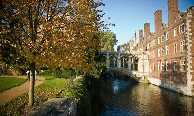 10-Day Palaces, Castles and Cathedrals in the UK