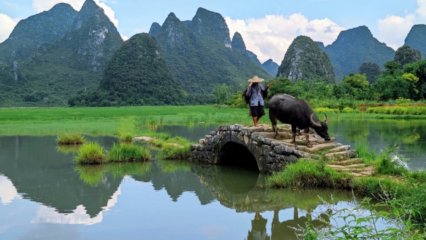 11-Day China Golden Triangle with Zhangjiajie and Water Town