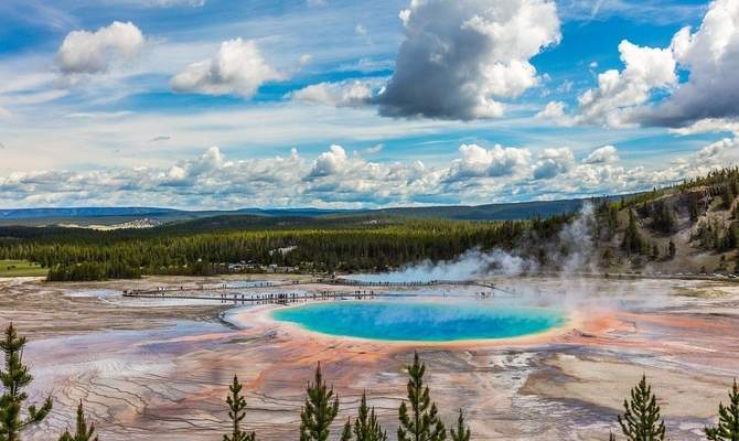 4-Day Yellowstone and Grand Teton Fully Guided Camping Experience