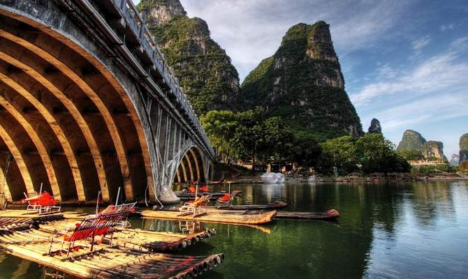 12-Day Classic Wonders: Beijing, Xi'an, Guilin, Shanghai