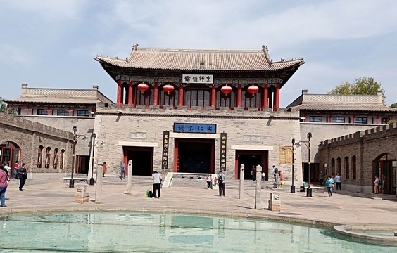 Mutianyu & Simatai Great Wall Adventure with Gubei Water Town