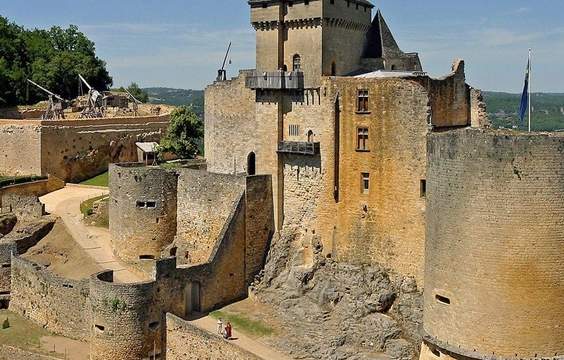 Castles & Canoeing in Dordogne