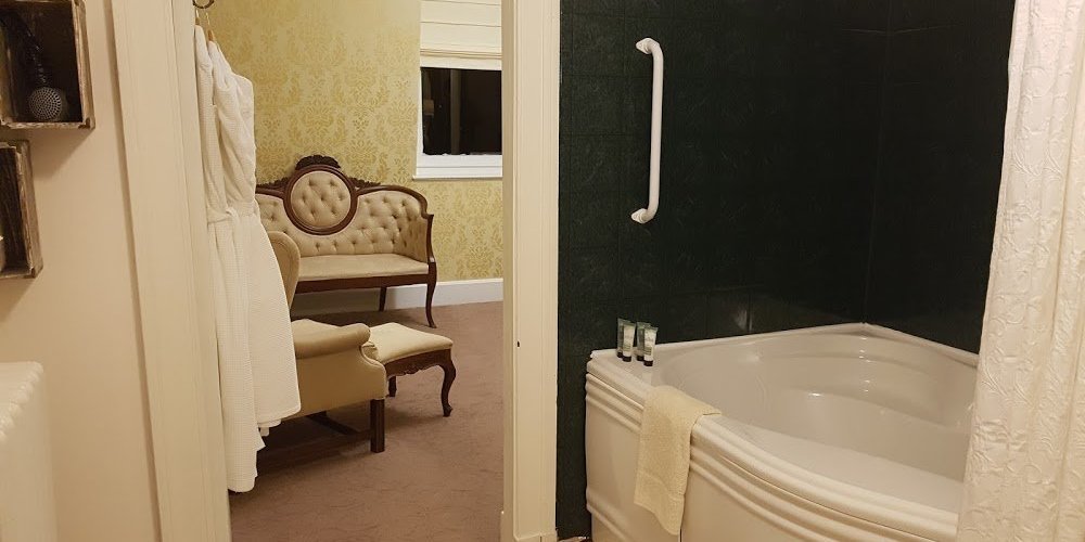 Eat and Explore Your Way Through Canada on this 7-Day Nova Scotia Tour