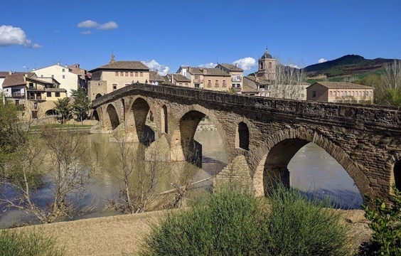 Estella and Puente le Reina