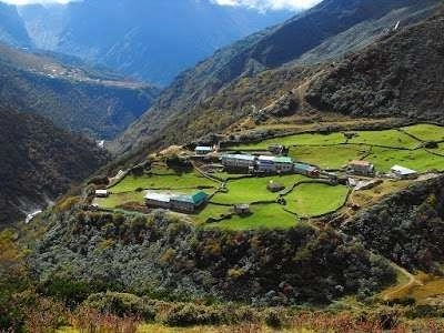 Namche Bazzar to Dole at 4,090 metres