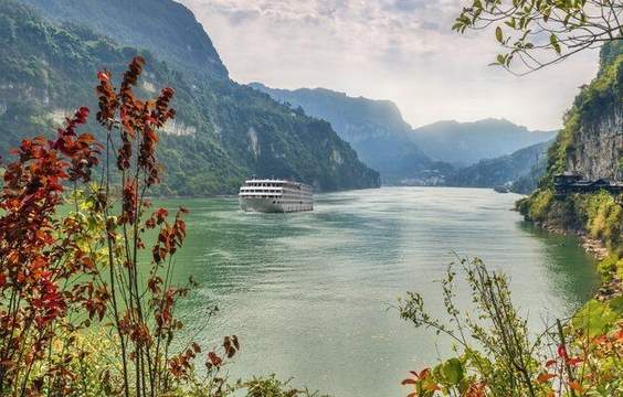 From Ancient Capitals to the Yangtze Cruise