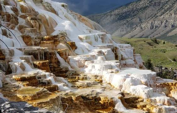 Yellowstone National Park (Northern Section)