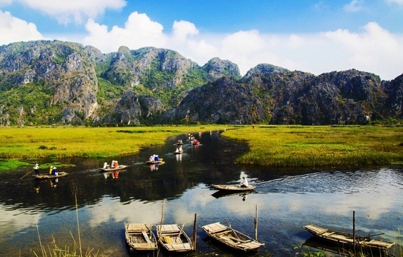 Bamboo Boat Ride & Drive to Mai Chau Valley