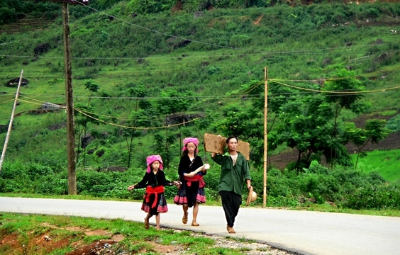 Final Day of Sapa Trekking Tour & Night Train Back to Hanoi